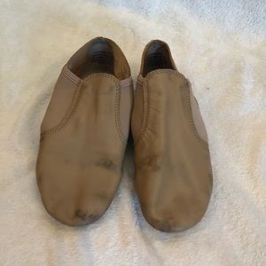 capezio jazz shoes